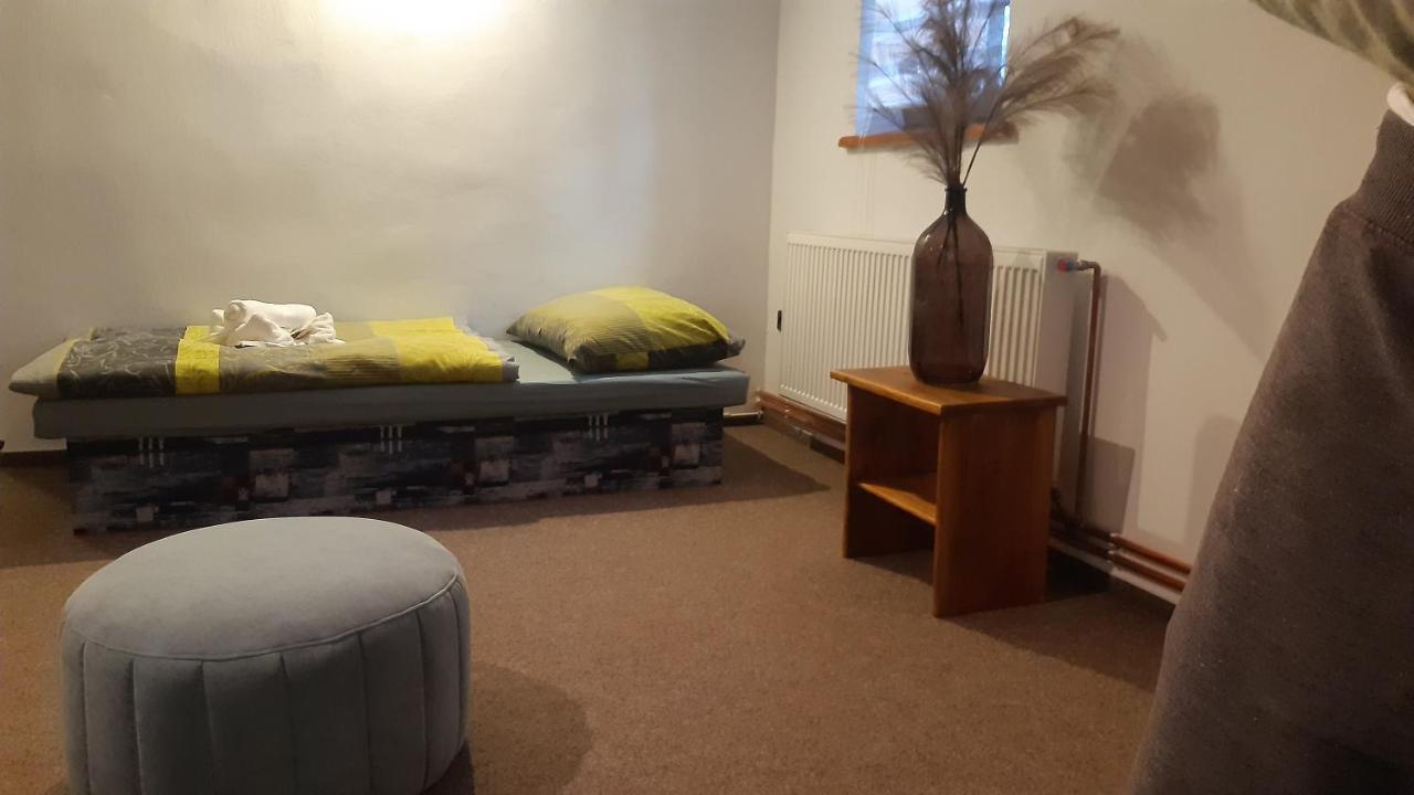 Budha Apartma Jirikov  外观 照片
