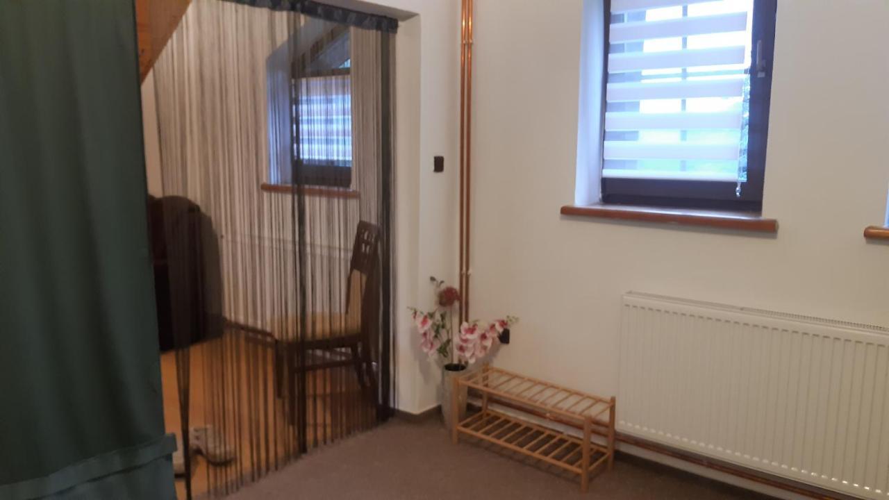 Budha Apartma Jirikov  外观 照片